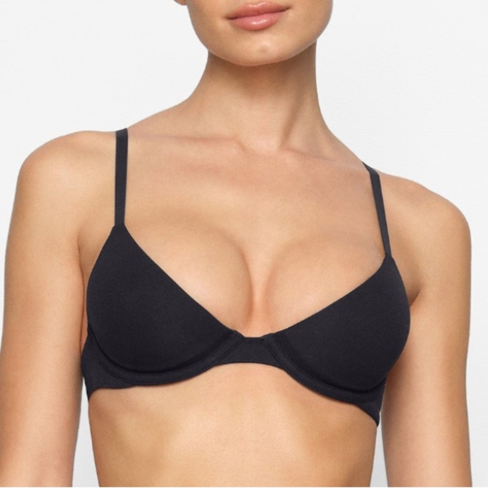 Skims Fits Everybody Plunge Bra